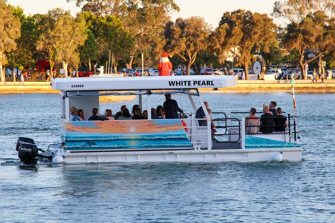 1 Hour Deluxe Scenic Dolphin Cruise - What the one-hour format means