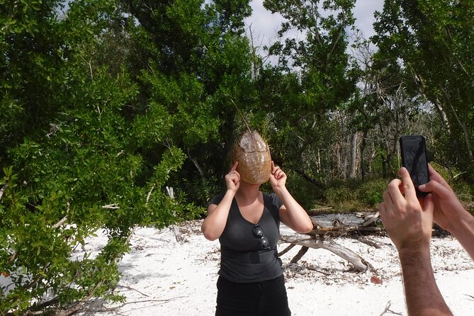 10,000 Islands Boat Excursion - 3.5-Hour Dolphins & Shelling Tour - Who will enjoy this outing most