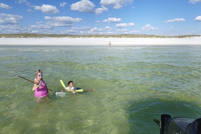 2-Hour Private Sightseeing Dolphin Tour in Panama City Beach - What Captain Zach adds to the outing