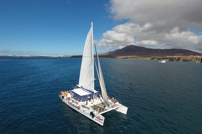 2hrs Dolphins Sunset Sailing Cruise With Drink - Getting value from the $61.27 price