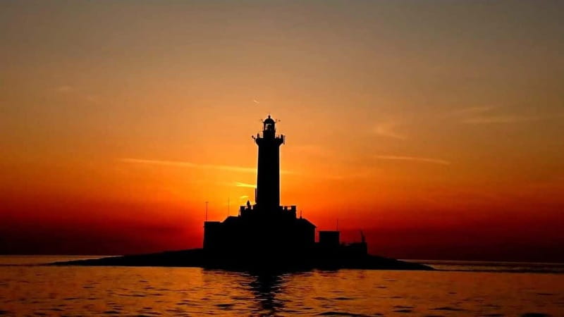 3hours Dolphin Sunset watching with unlimited drinks +dinner - Is $53 a fair price?