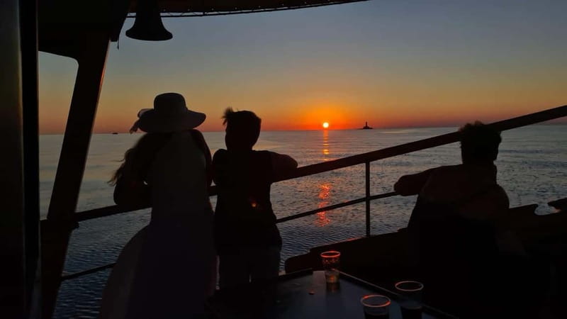 3hours Dolphin Sunset watching with unlimited drinks +dinner - Leaving Medulin for the Kamenjak coast