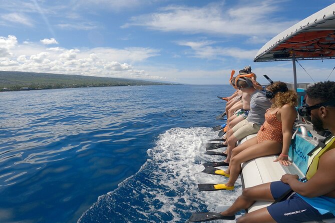 4 Hour Big Island Dolphin Watch Boat Tour, Snorkeling & BBQ Lunch - Lunch on the return leg
