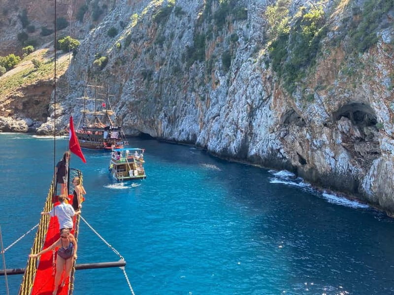 Alanya Relax Boat Tour with Caretta and Dolphin View - Should you book the Alanya Relax Boat Tour?