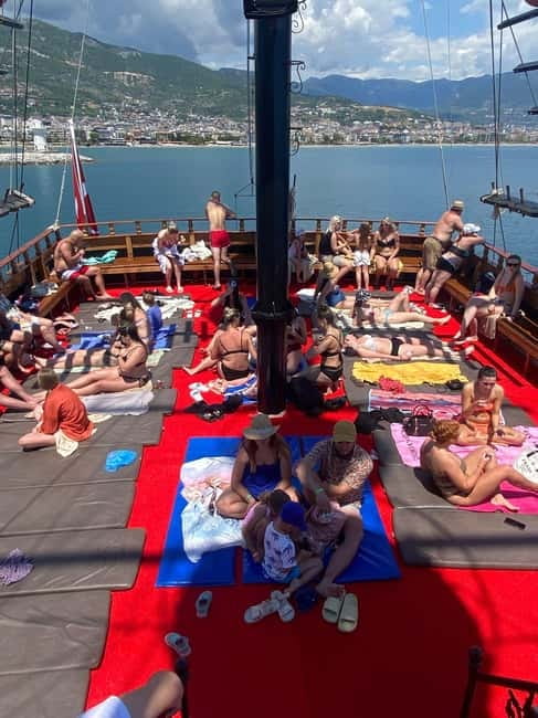 Alanya Relax Boat Tour with Caretta and Dolphin View - Three swim stops, with realistic expectations