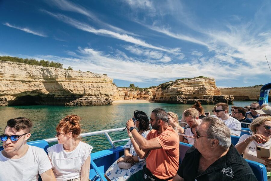 Albufeira: 2.5-Hour Benagil Caves & Dolphin Watching - From São Rafael to Senhora da Rocha