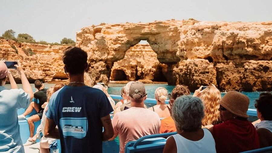 Albufeira: 2.5-Hour Dolphin Watching and Caves Trip - The dolphin search in open water