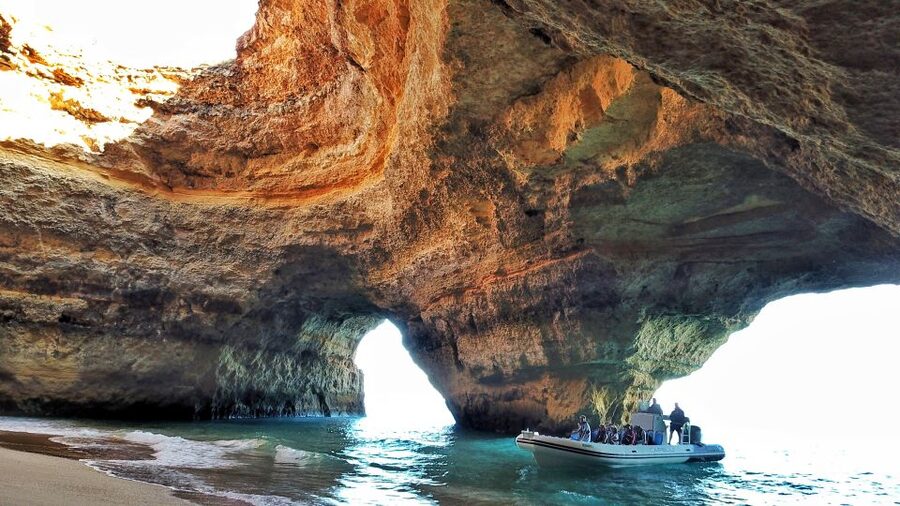 Albufeira: Benagil Cave and Dolphin Sightseeing Boat Cruise - What the guides add to the ride