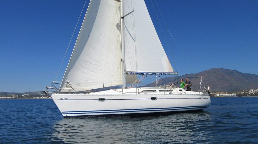 Always private 4 hour - Sail- dolphin Yacht Charter-paddle - Practical packing advice for Estepona