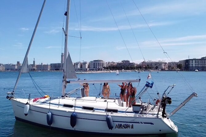 Bari sailing cruise in search of dolphins - Weather, waves, and seasickness