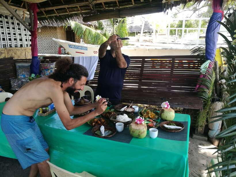 Bohol: Pamilacan Island Dolphin/Turtle Watching Tour & Lunch - The boat ride back to Bohol