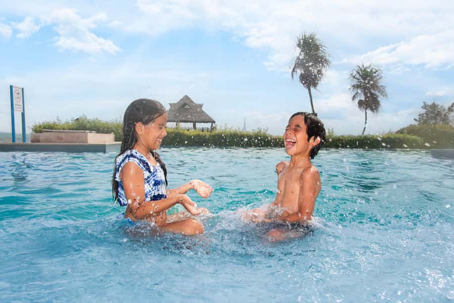 CANCUN: Dolphin Swim Adventure with buffet and soft drinks - Who should book this Cancun dolphin experience
