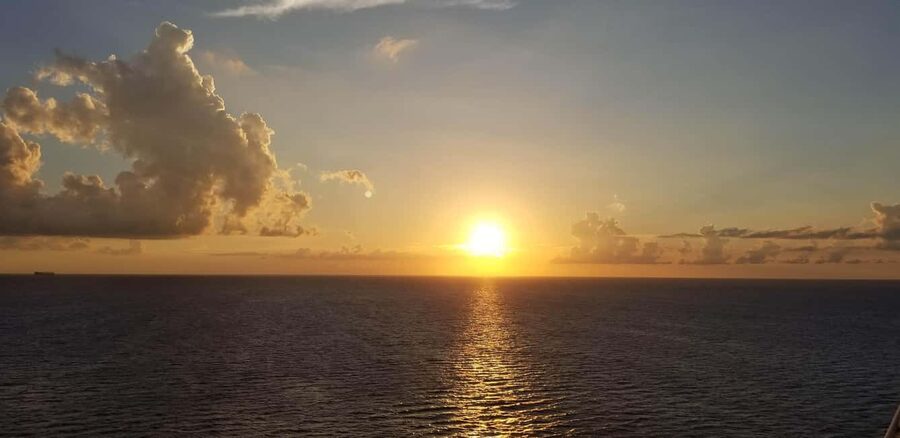 Cape Coral: Private Dolphin and Sunset Cruise - Slowing down for the Gulf sunset