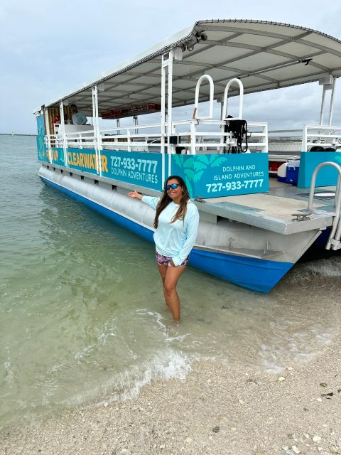 Clearwater Beach: Dolphin & Island Sandbar Cruise - Finding dolphins without crowding them