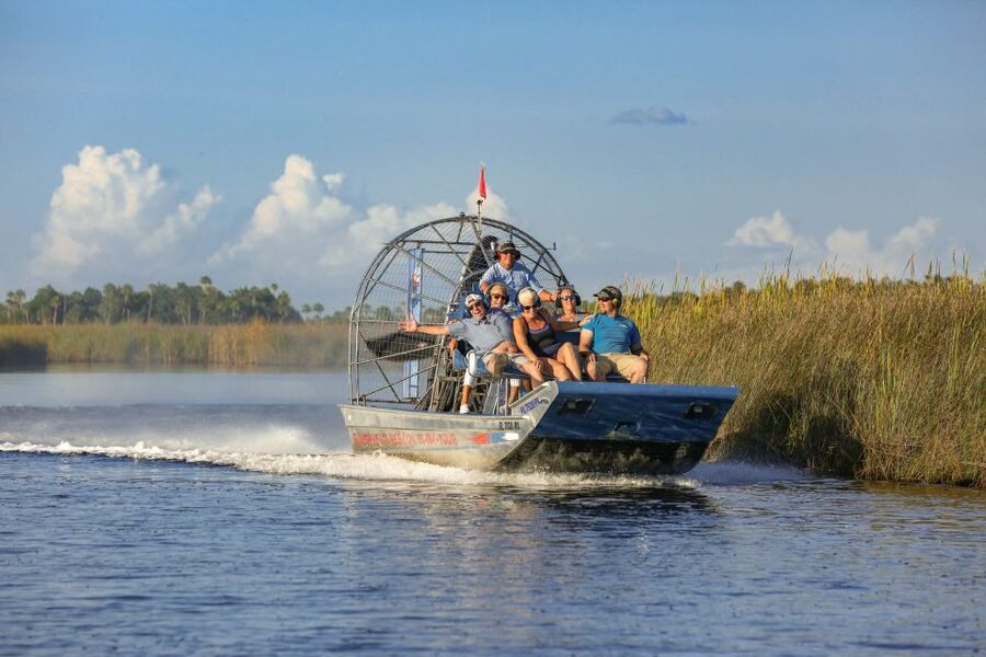 Crystal River: Snorkel with Manatees & Dolphin Airboat Trip - A short drive, then a very different Homosassa outing