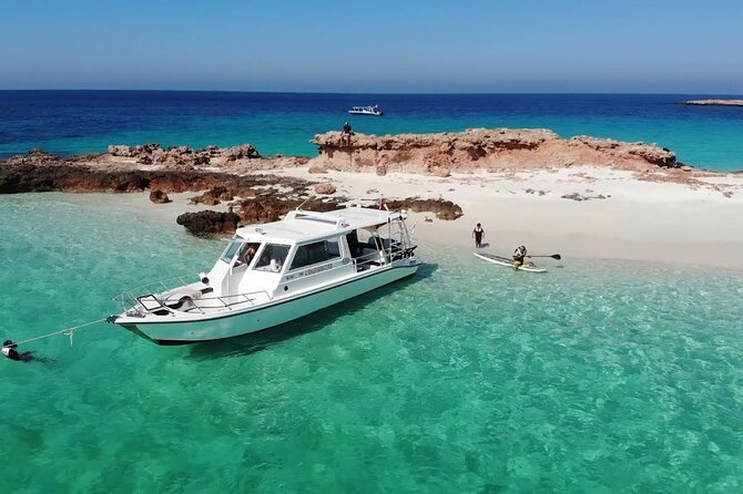 Daymaniyat island Natural Reserve and Dolphin Watching - Reaching the Daymaniyat Islands from Muscat
