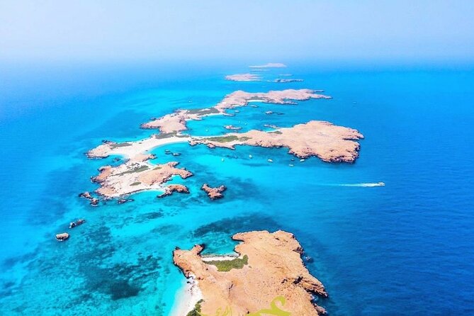 Daymaniyat island Natural Reserve and Dolphin Watching - Returning along Muscat’s coastline