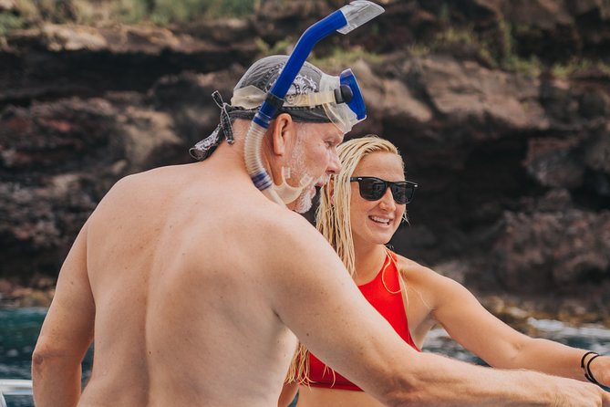 Deluxe Snorkel & Dolphin Watch Aboard a Luxury Catamaran from Kailua-Kona - How the crew shapes the experience