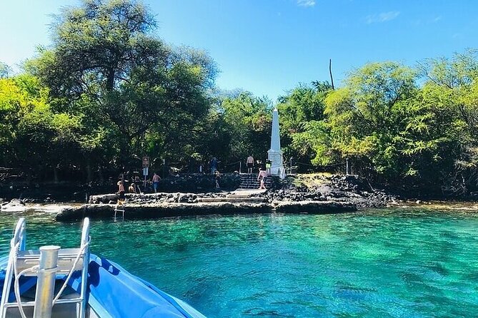 Dolphin, Sea Cave & Captain Cook Snorkel Combo in Kealakekua Bay - Snorkeling at Captain Cook Monument