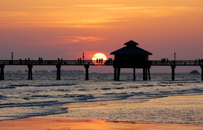 Dolphin Tiki Cruise around Fort Myers Beach - Key points to know before booking