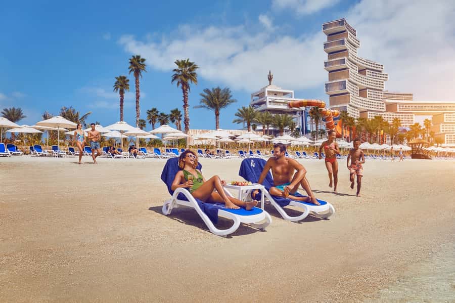 Dubai: Atlantis Dolphin Kayak Trip & Aquaventure Waterpark - Should you book the dolphin kayak and Aquaventure?