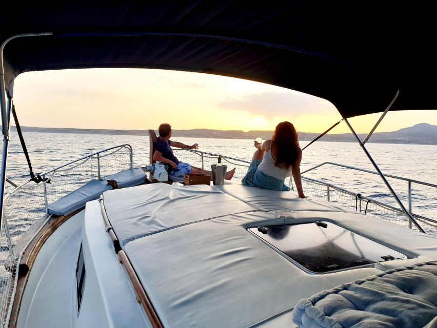 Estepona: Dolphin Search Boat Trip with Drink and Snacks - What the $44 price really covers