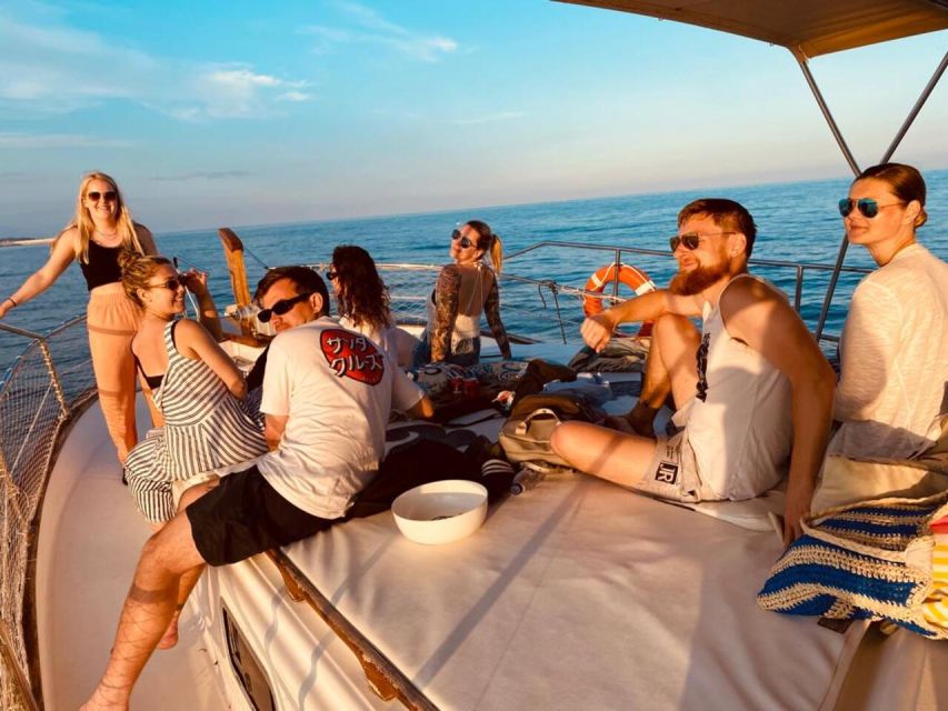 Estepona: Dolphins Searching Sea Cruise with Drink & Snacks - What the two-hour Estepona cruise is really like
