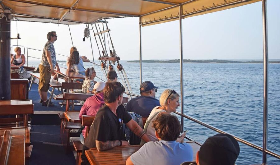 Fazana: Dolphin Finder in Brijuni islands Safari with Dinner - Key points to know before you book