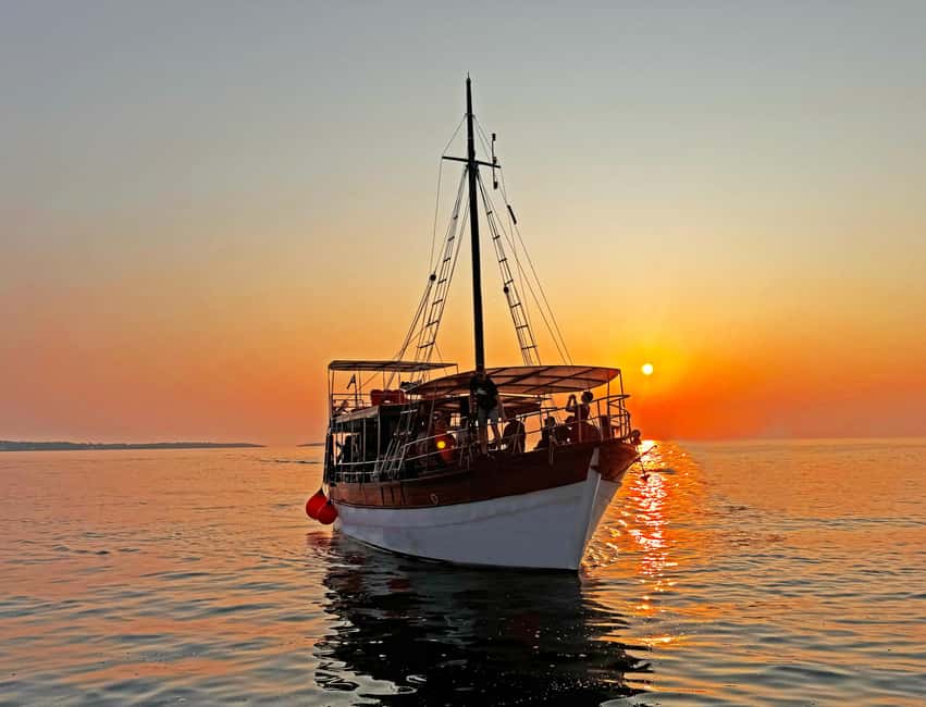 Fazana: Dolphin Finder in Brijuni islands Safari with Dinner - Setting out from Fažana toward Brijuni National Park