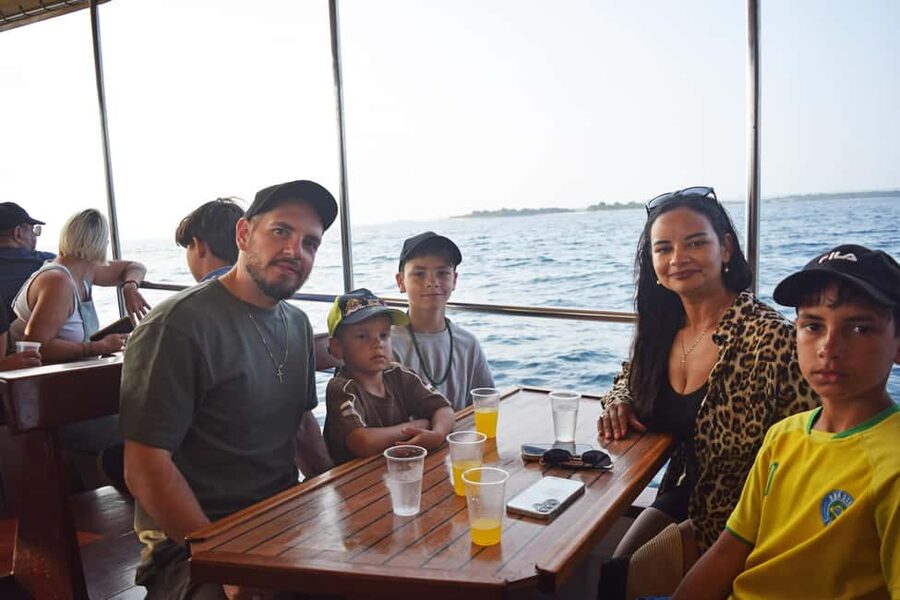 Fazana: Dolphin Finder in Brijuni islands Safari with Dinner - The guide and the amount of commentary