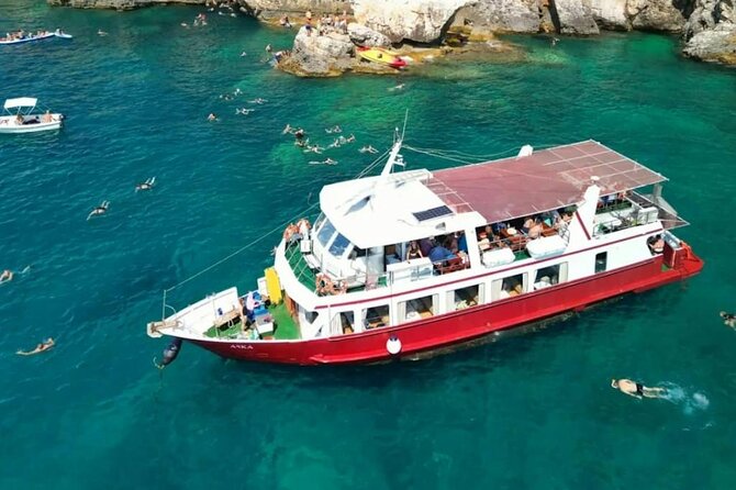 Fd boat-trip Medulin - Blue cave - Cres + lunch + dolphin search - The Blue Cave stop gives you real water time