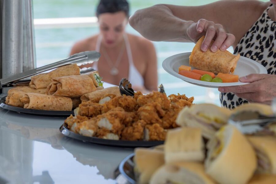 From Key West: Dolphin Watching Tour with Lunch & Drinks - Who will enjoy this most?