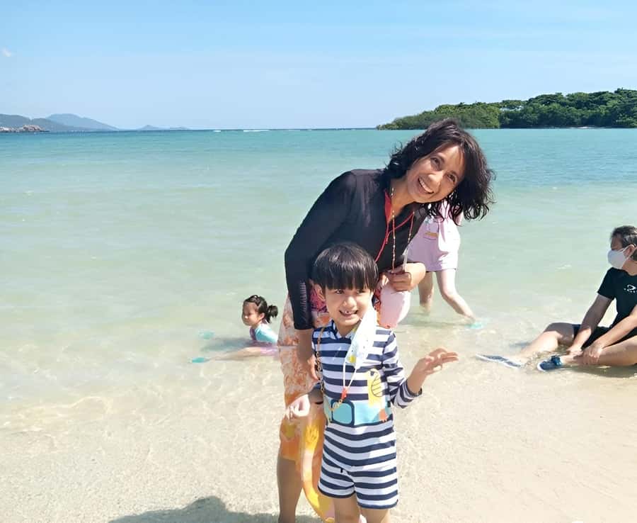 From Koh Samui: Pink Dolphin Boat Tour to Khanom with Lunch - The easygoing hour on Koh Madsum