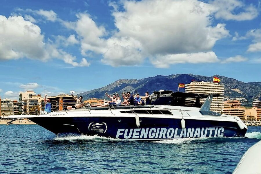 Fuengirola: Dolphin Watching by Yacht with Snacks and Drinks - Meeting point and booking details