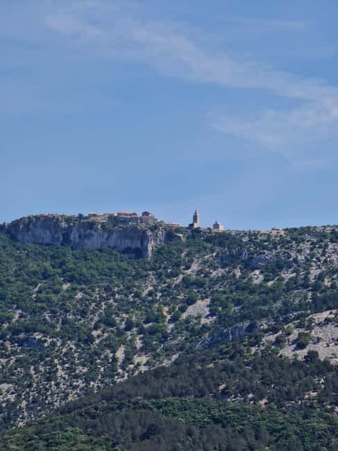 Full day boat-trip Medulin, blue Cave, Cres + dolphin search - Plava Grota, one hour for water and stone