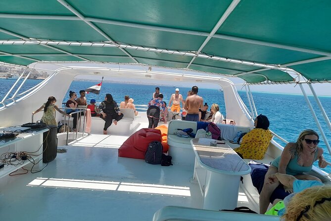 Full-Day Experience with Dolphins and Snorkeling in Red Sea - A guided ride toward Dolphin House