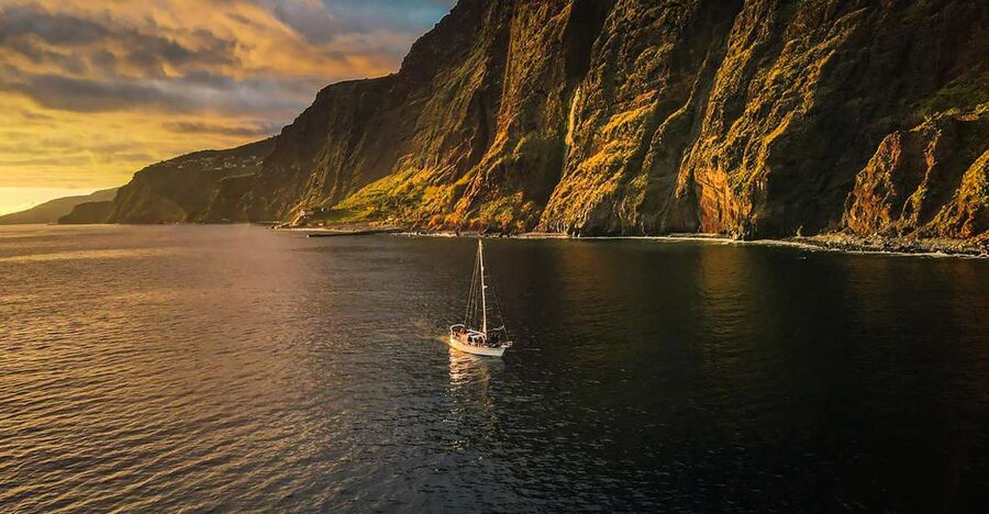 Funchal: Dolphin and Whale Watching Sunset Sailing Tour - Cabo Girão and the 580-meter cliff view