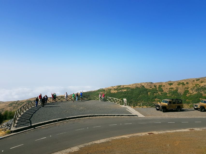 Funchal: Pico Arieiro, Cristo Rei and Dolphins Watching - An open-roof Jeep near Santo da Serra