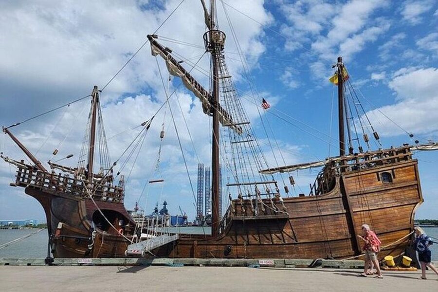 Galveston: Dolphin Watching Boat Tour in Galveston Bay - Is $34 a fair price?