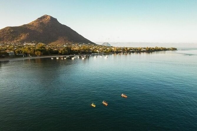 Guided Kayak 2 Hours Activity with Dolphins - Who should book this experience?