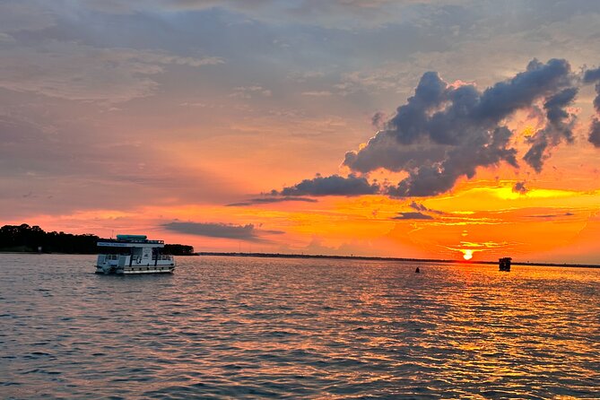 Guided Sunset and Eco Tour Non Private in Destin, FL - Why the crew matters on a shared boat
