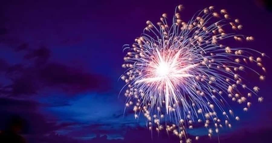 Hilton Head Island: Dolphin Tour at Sunset & Fireworks Show - A glimpse of Daufuskie Island from the water