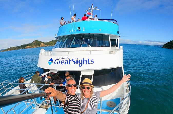 Hole in the Rock Scenic Cruise including Dolphins and Island stop - Comfort, timing, and practical details