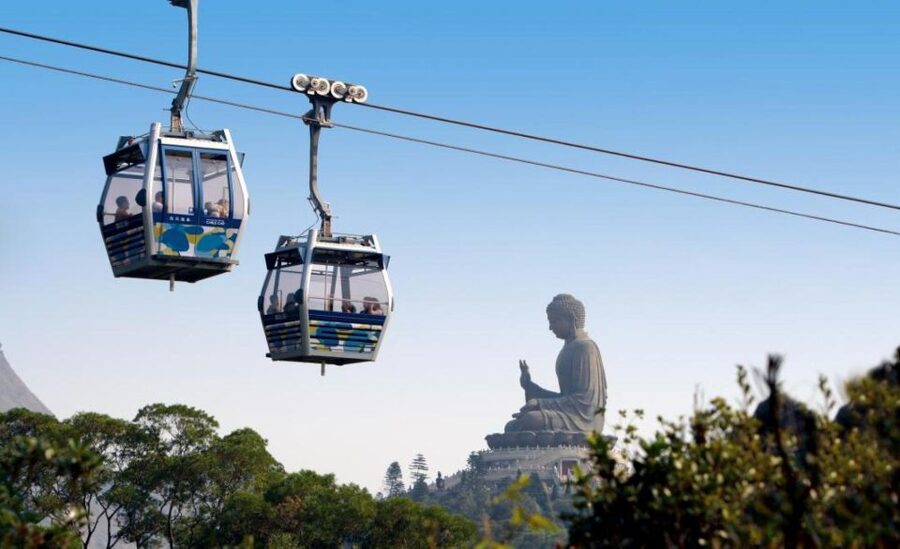 Hong Kong: Dolphin Cruise, Big Buddha & Lantau Island Tour - The cable car: the best view, with a height warning