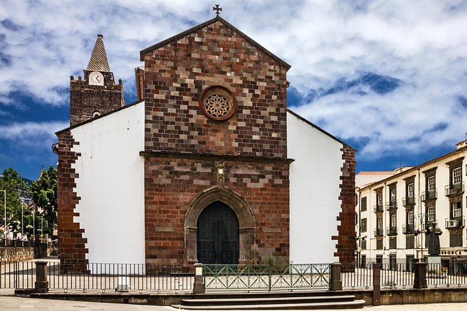 Hop-on Hop-off Bus Tour and Catamaran Whale & Dolphin Watching - Why this bus tour suits Funchal