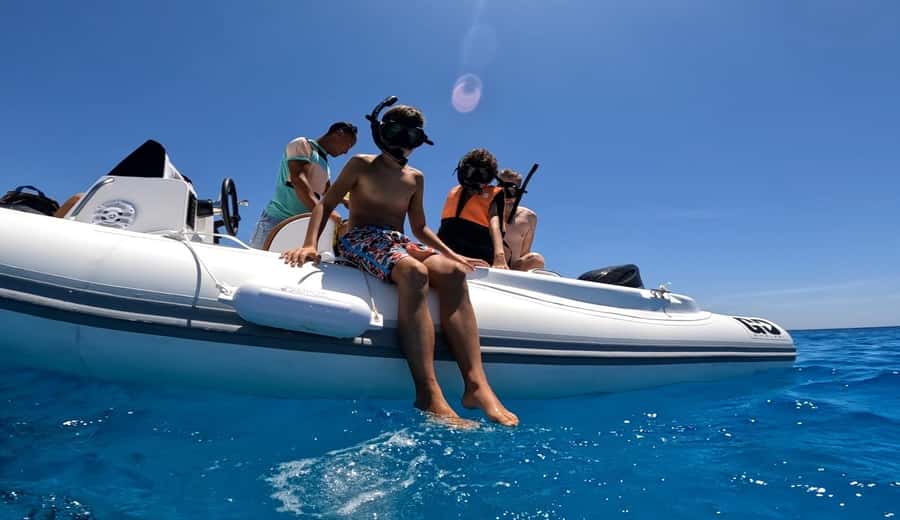 Hurghada: 4 Island Hopping Tour Dolphin, Snorkeling & Lunch - Magawish closes the island circuit