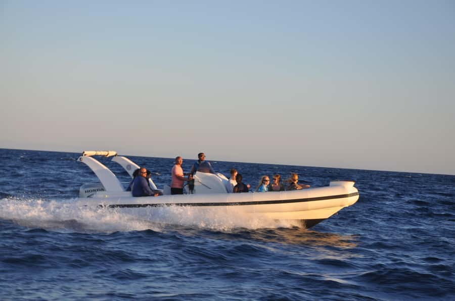 Hurghada: 6 Islands Tour with Dolphin Watching & Snorkelling - Orange Bay and Nemo Bay: beach time with a tourist edge