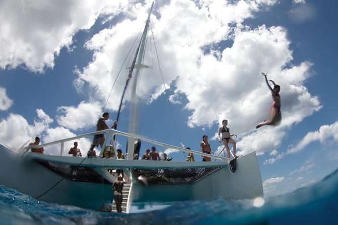 Kona Luxury Catamaran Yacht Snorkel & Sail - Lunch, drinks, and the practical comforts
