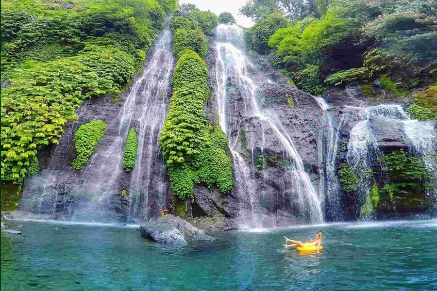 lovina bali: Dolphin watching, waterfall and local lunch - Lunch in a Balinese family home