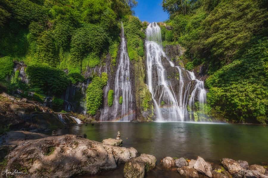 lovina bali: Dolphin watching, waterfall and local lunch - Twin Lake View gives you a short, scenic pause